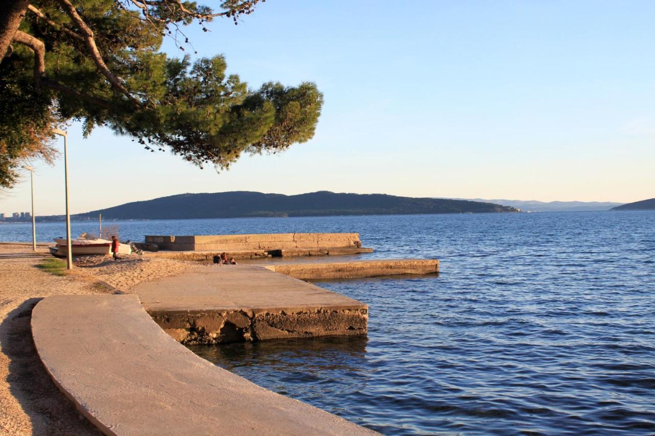 Apartments with a parking space Kastel Luksic, Kastela - 13734 Bagian luar foto